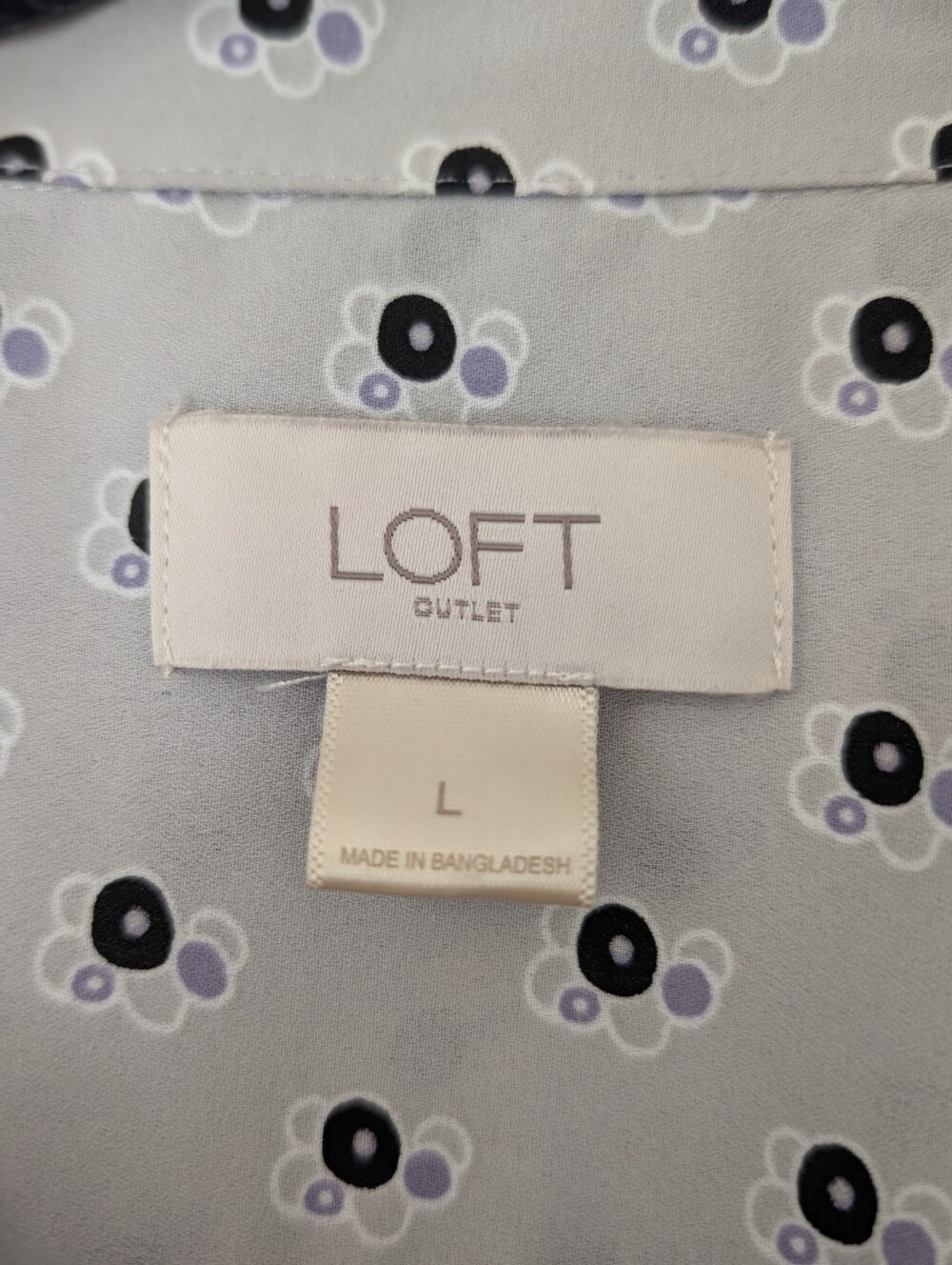 Loft Light Gray Printed Button-Down Shirt - Women - Picture 3 of 8